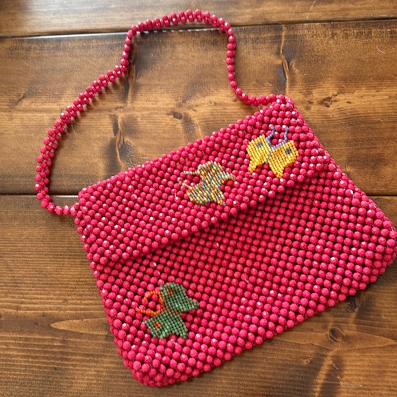 Vintage Handbags - Butterfly pink Beaded Bag